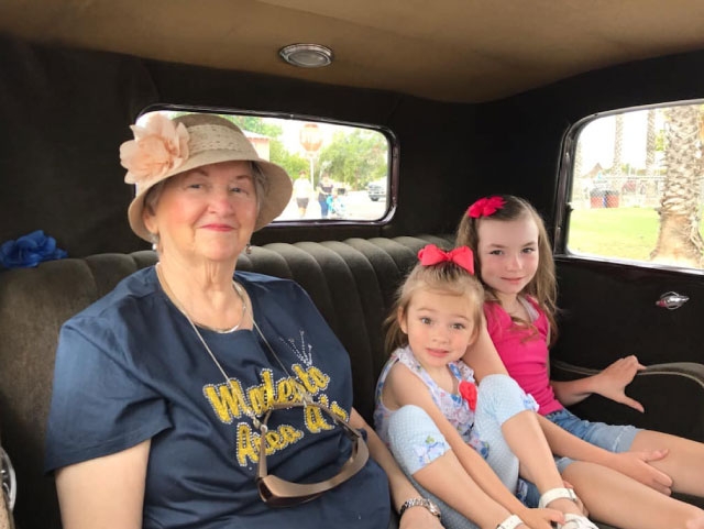 Apricot Fiesta Parade - Model A Club in Modesto, Ca