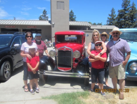 Model A Club in Modesto's Cover Tour
